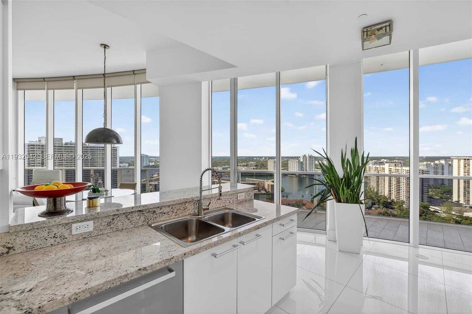 Small Image of 4100 ISLAND BLVD #2303, Aventura Number 15