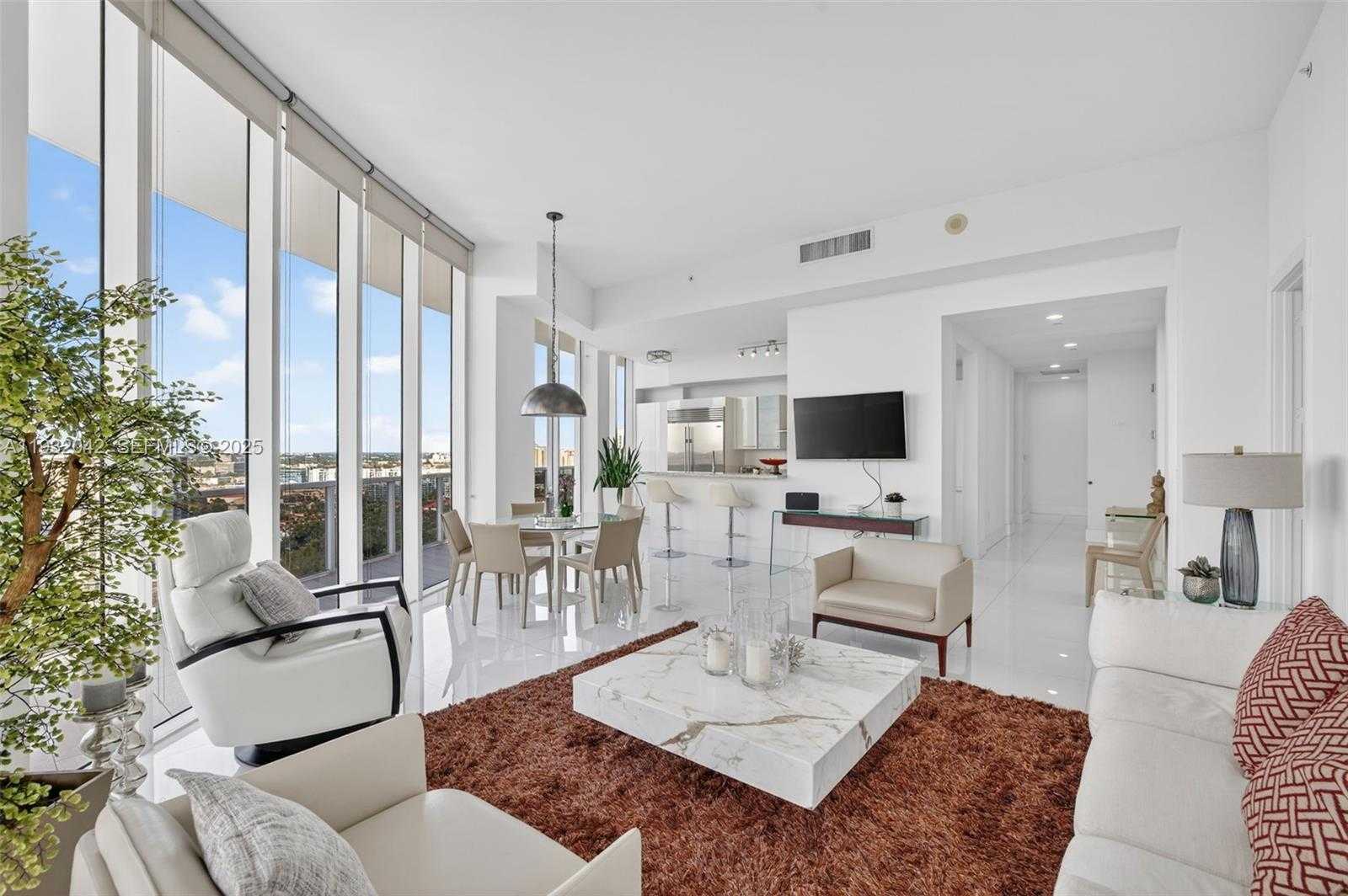 Small Image of 4100 ISLAND BLVD #2303, Aventura Number 3