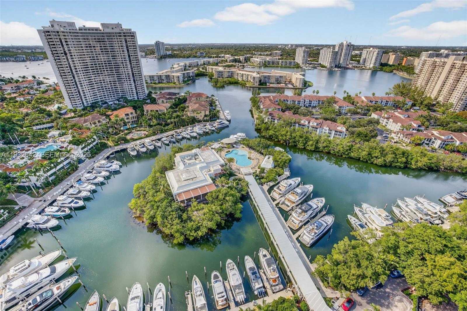 Small Image of 4100 ISLAND BLVD #2303, Aventura Number 37