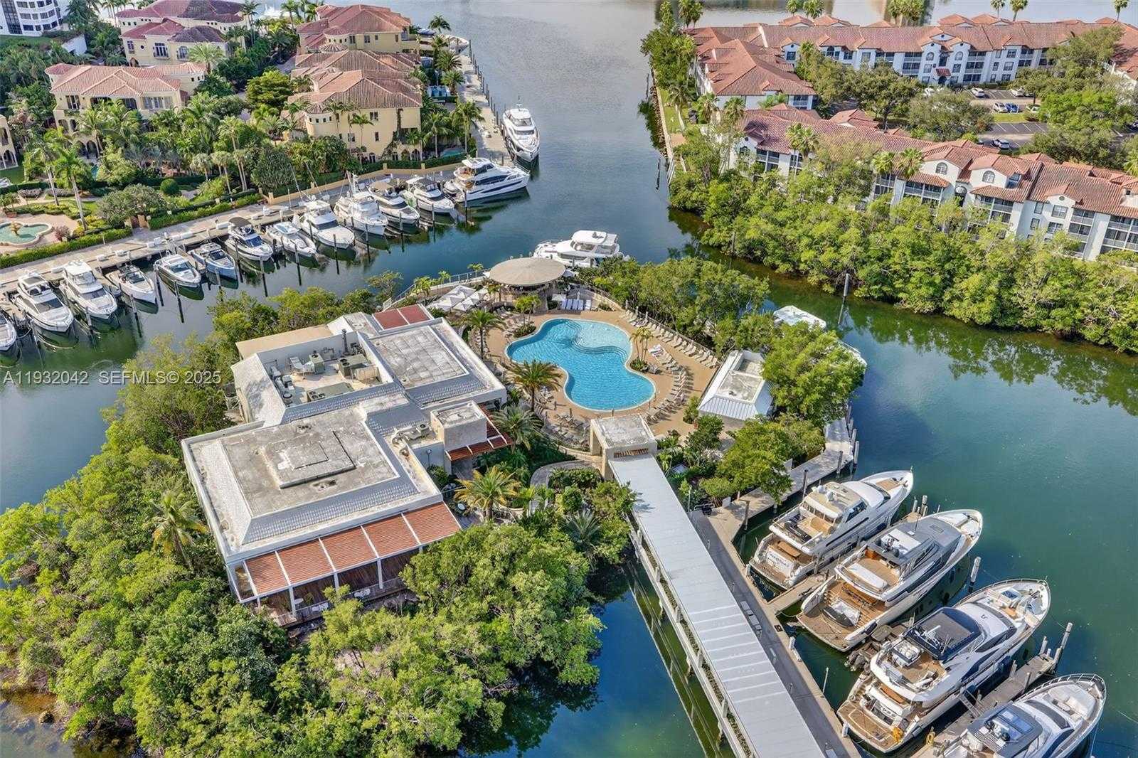 Small Image of 4100 ISLAND BLVD #2303, Aventura Number 38