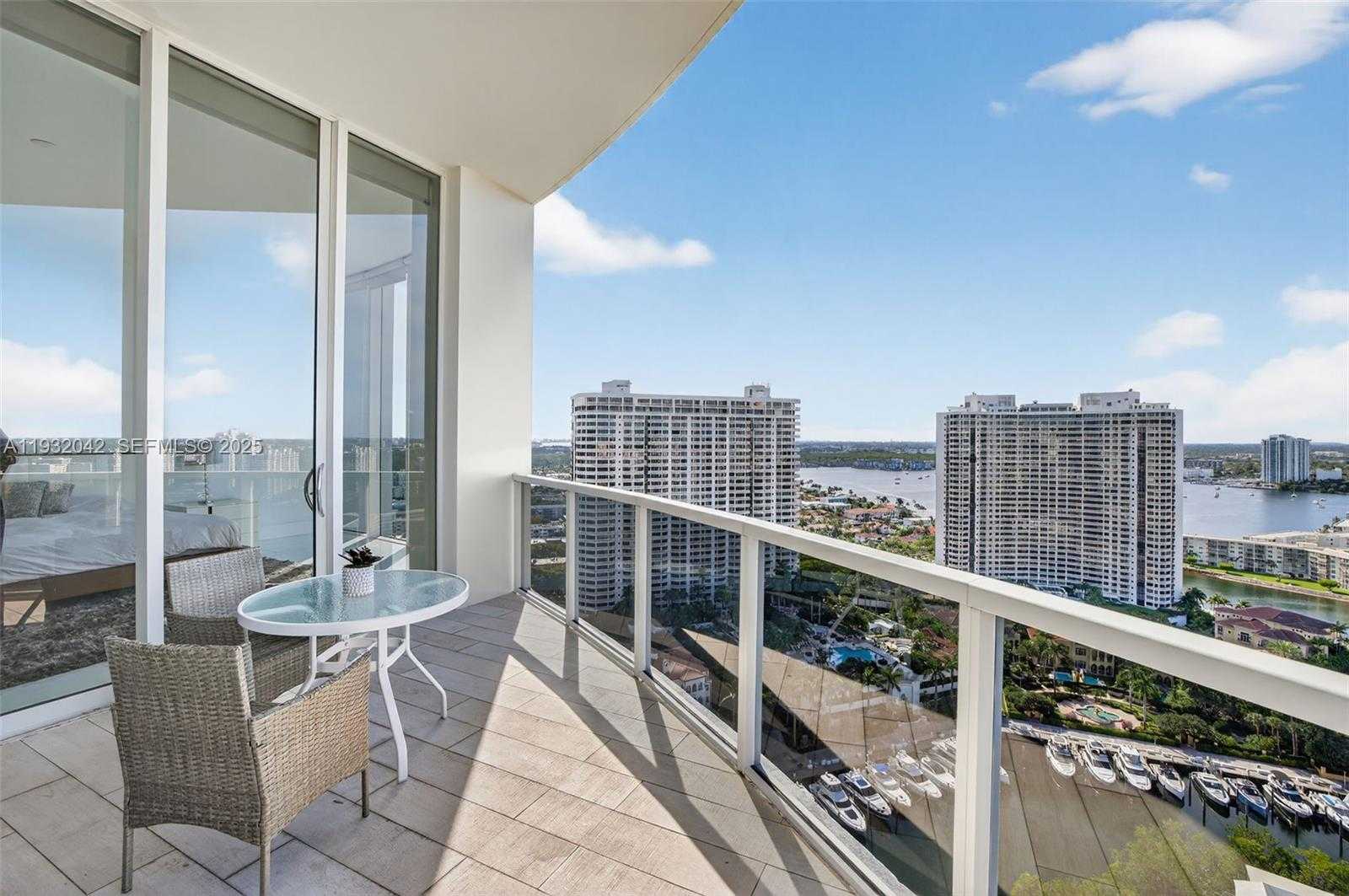 Small Image of 4100 ISLAND BLVD #2303, Aventura Number 42