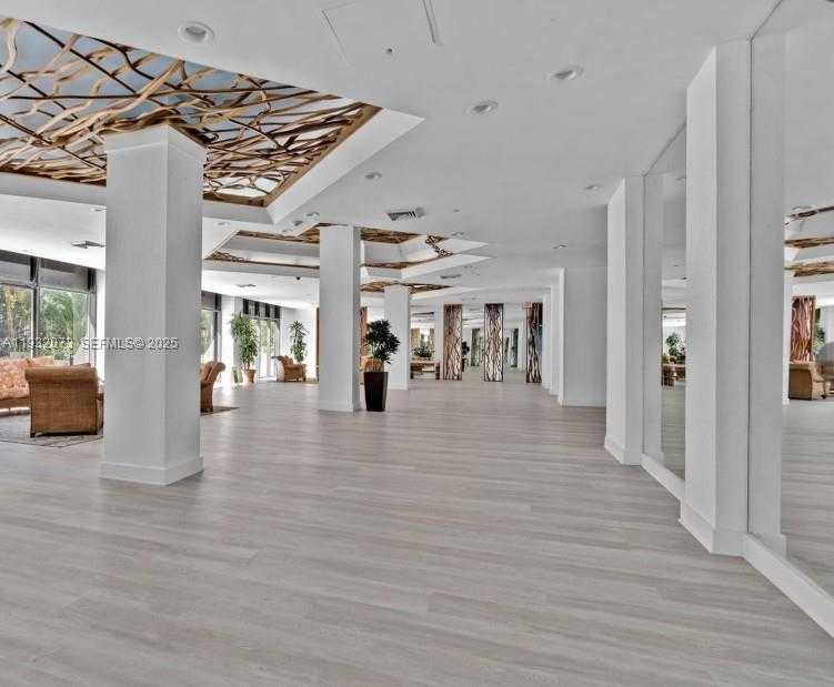 Small Image of 1450 BRICKELL BAY DR #1606, Miami Number 11