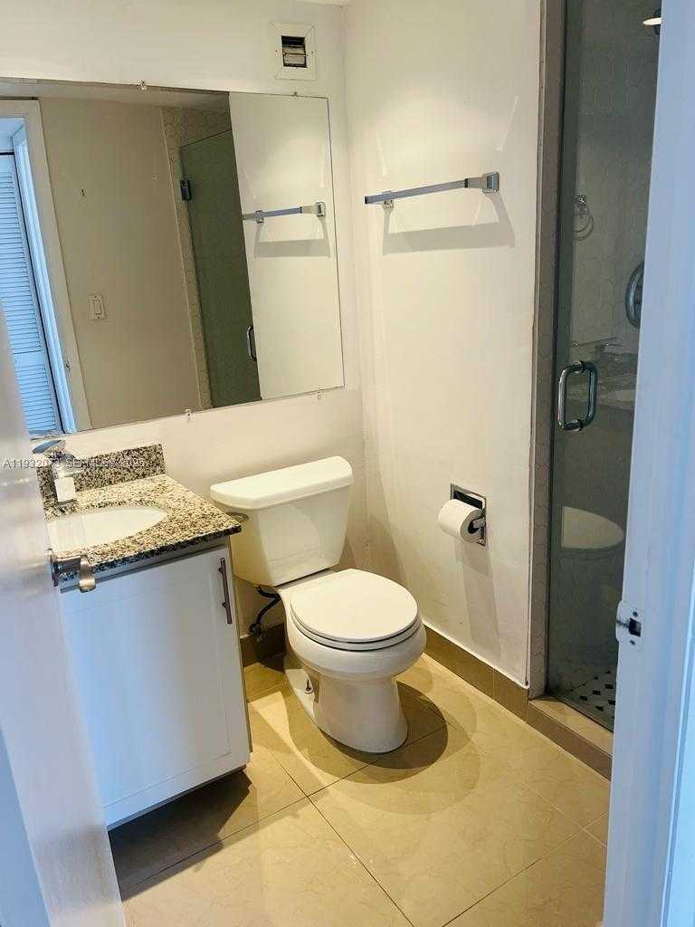 Small Image of 1450 BRICKELL BAY DR #1606, Miami Number 16