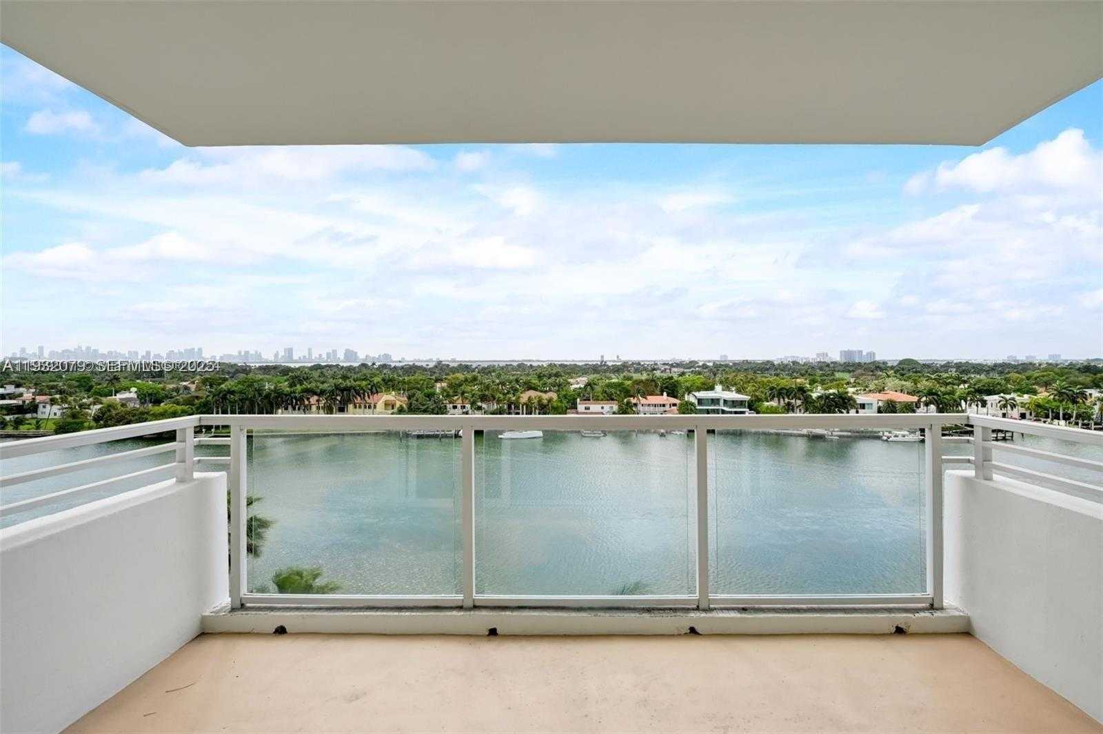 Small Image of 5600 COLLINS AVE #9M, Miami Beach Number 2
