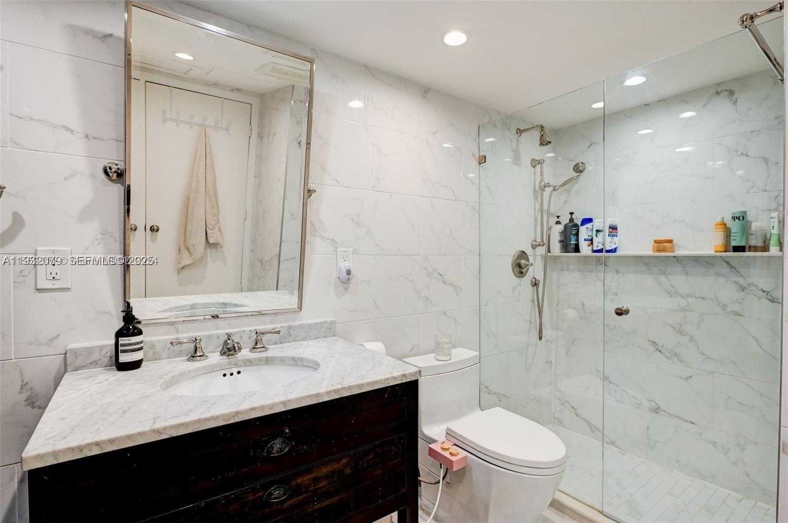 Small Image of 5600 COLLINS AVE #9M, Miami Beach Number 20