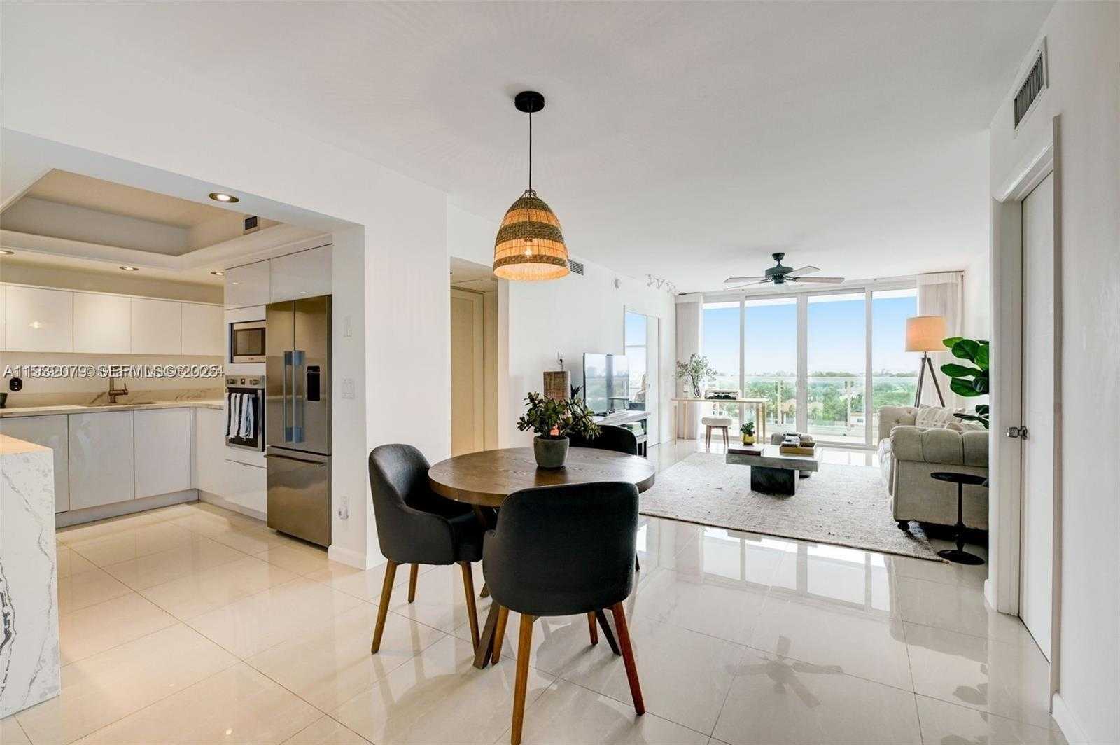 Small Image of 5600 COLLINS AVE #9M, Miami Beach Number 6