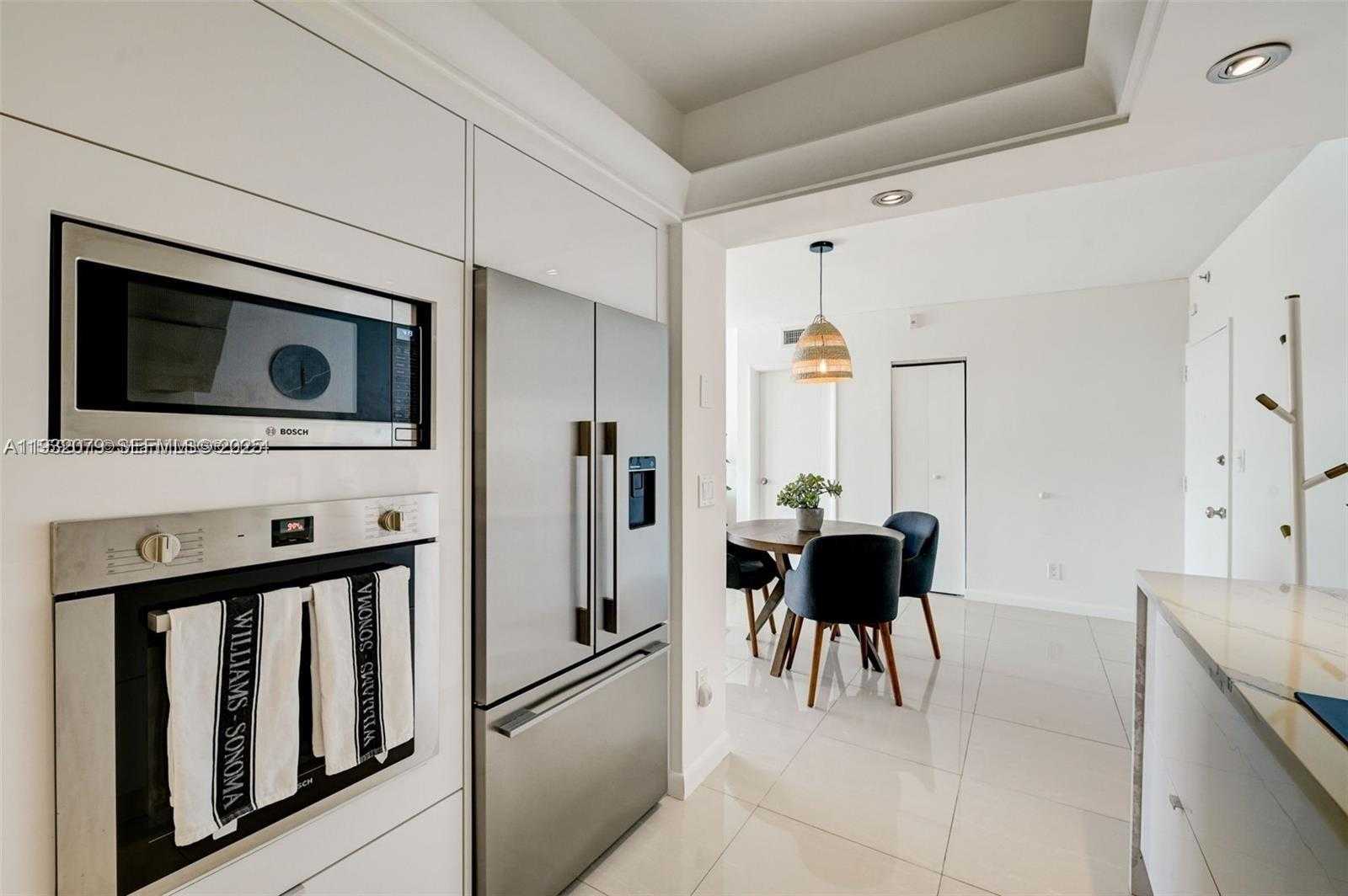 Small Image of 5600 COLLINS AVE #9M, Miami Beach Number 7