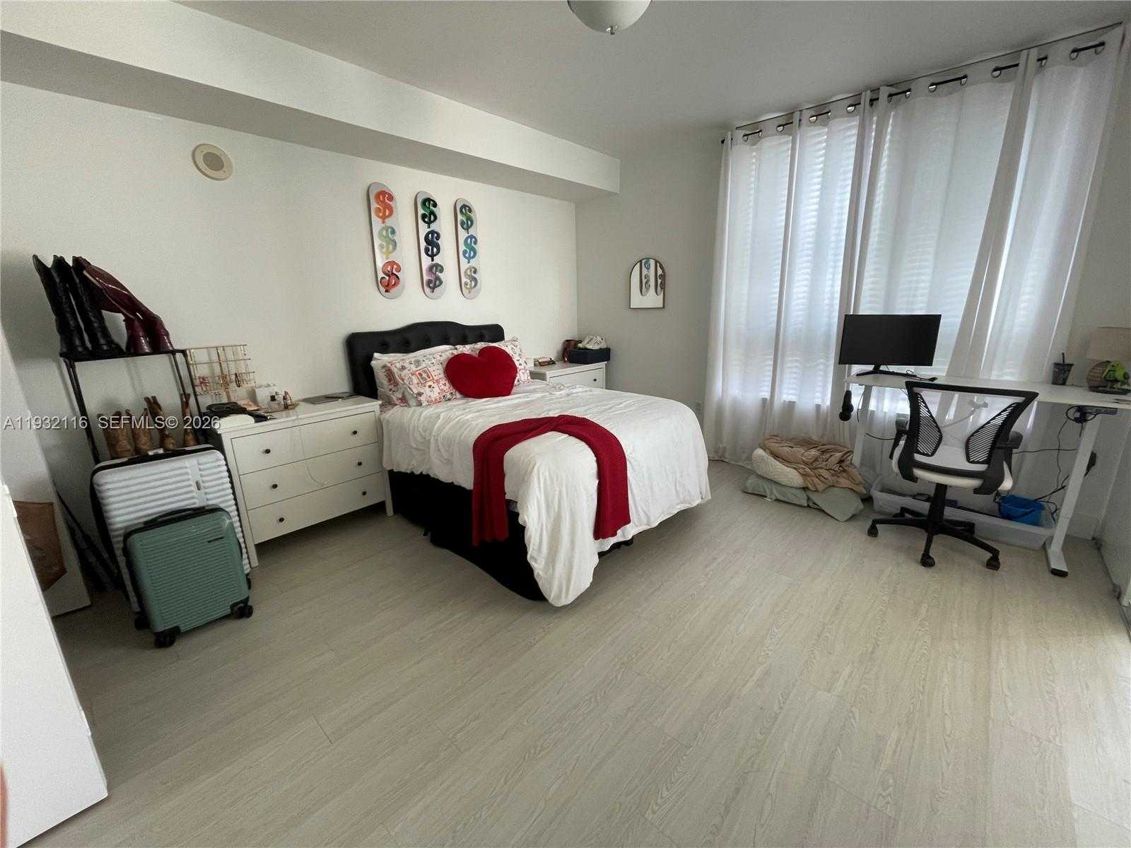 Small Image of 90 SOUTH WEST 3RD ST #1205, Miami Number 5