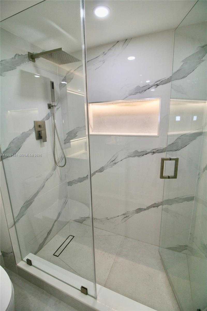 Small Image of 4330 NORTH WEST 79TH AVE #2B, Doral Number 16