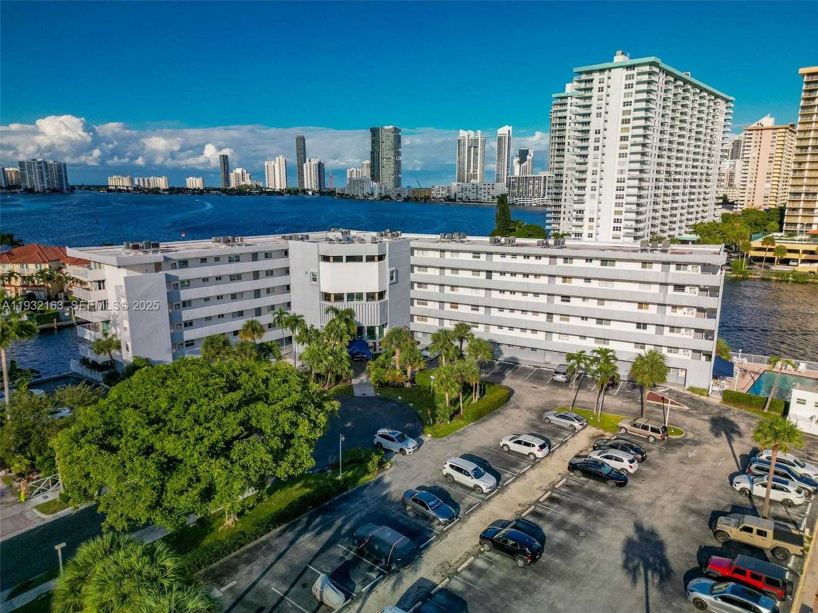 Small Image of 4000 NORTH EAST 170TH ST #602, North Miami Beach Number 32