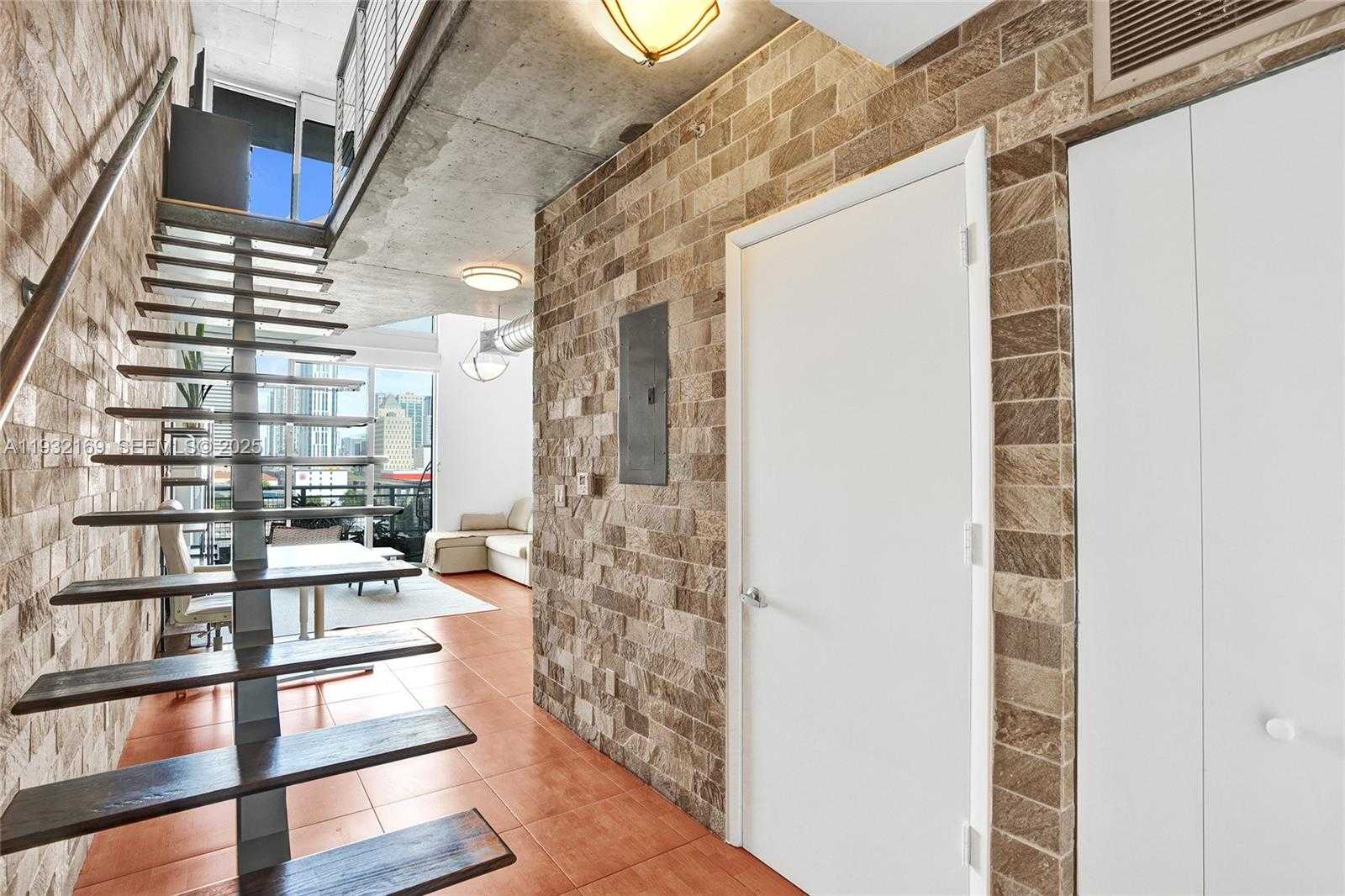 Small Image of 690 SOUTH WEST 1ST CT #1213, Miami Number 2