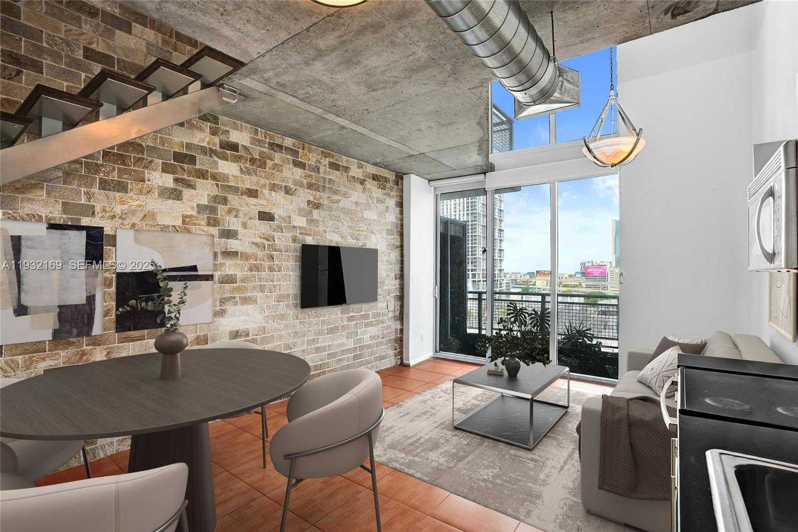 Small Image of 690 SOUTH WEST 1ST CT #1213, Miami Number 3