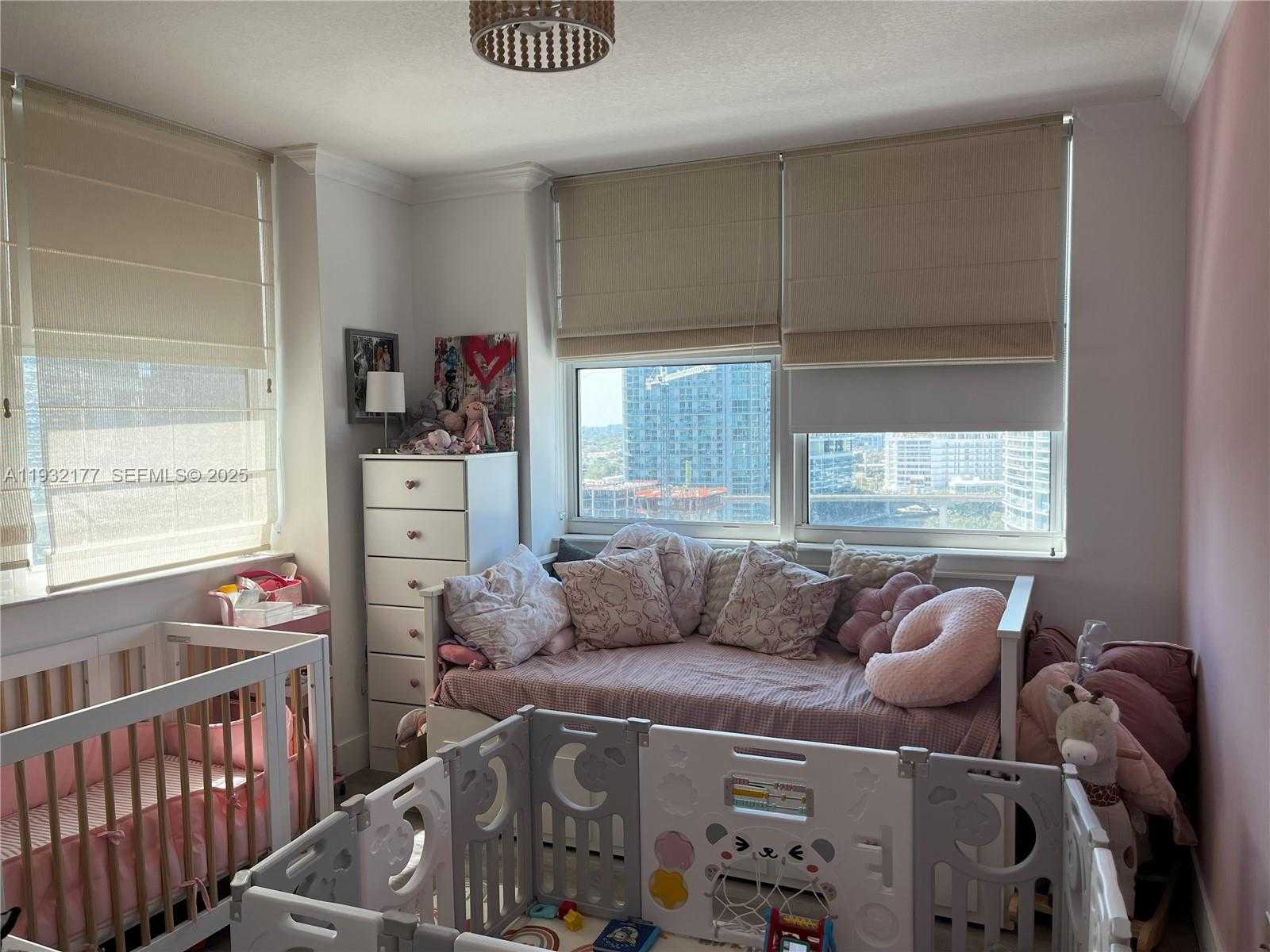 Small Image of 31 SOUTH EAST 5TH ST #1911, Miami Number 6