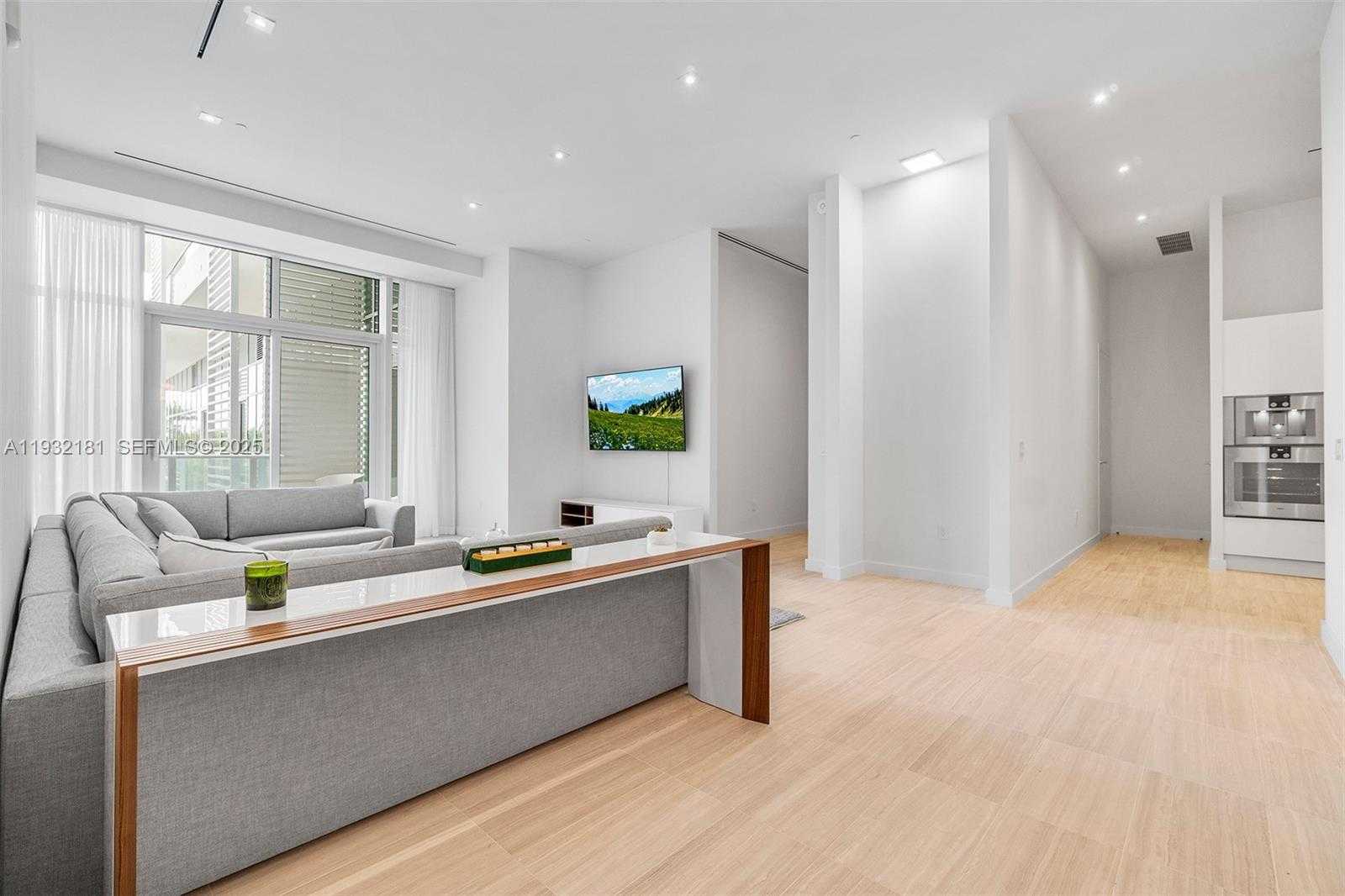 Small Image of 4701 NORTH MERIDIAN AVE #210, Miami Beach Number 1