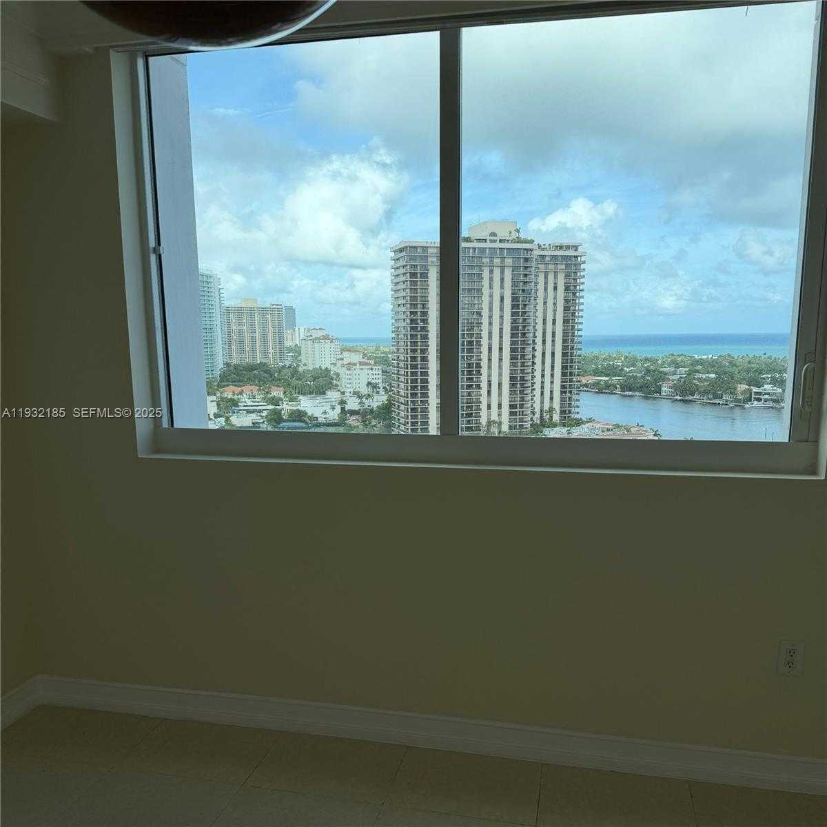 Small Image of 19400 TURNBERRY WAY #1621, Aventura Number 10