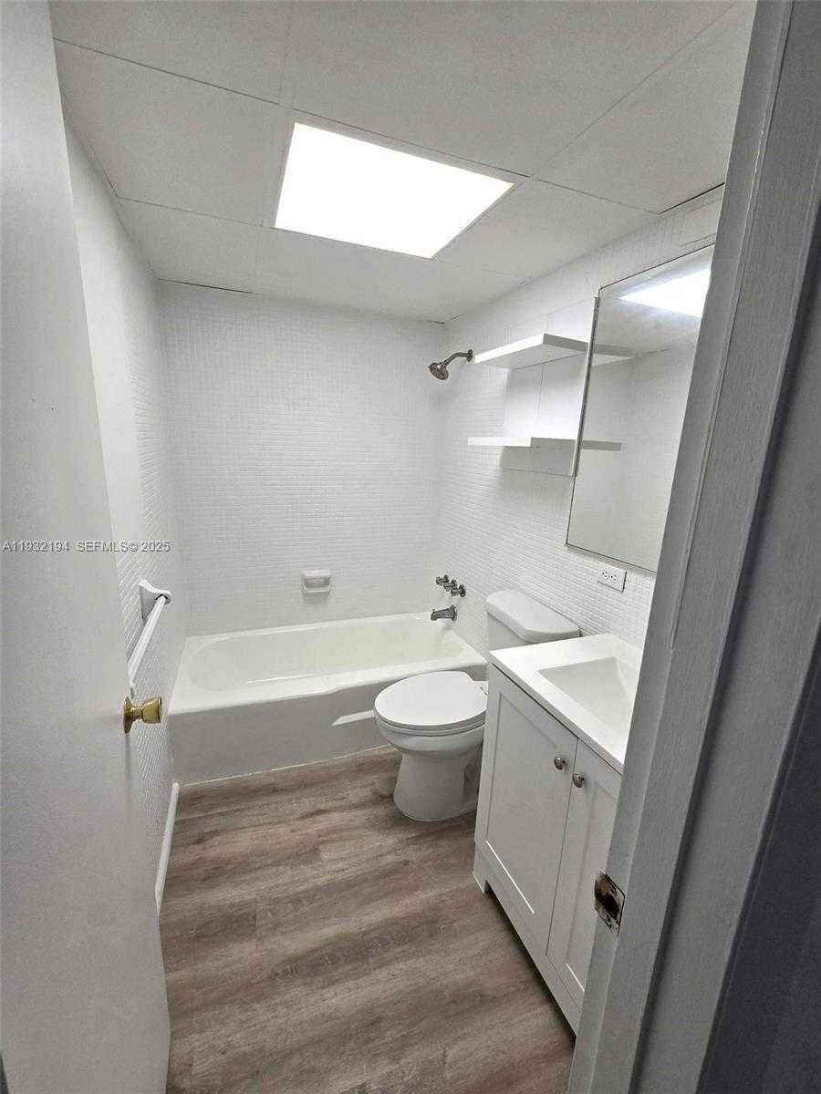 Small Image of 1770 79TH ST CSWY #D114, North Bay Village Number 8