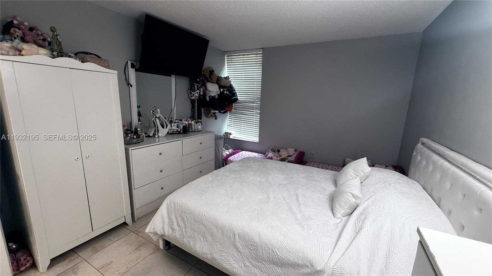 Small Image of 8860 FONTAINEBLEAU BLVD #103, Miami Number 27