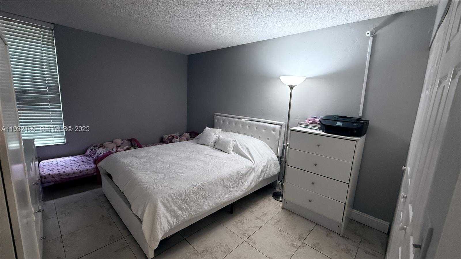 Small Image of 8860 FONTAINEBLEAU BLVD #103, Miami Number 30