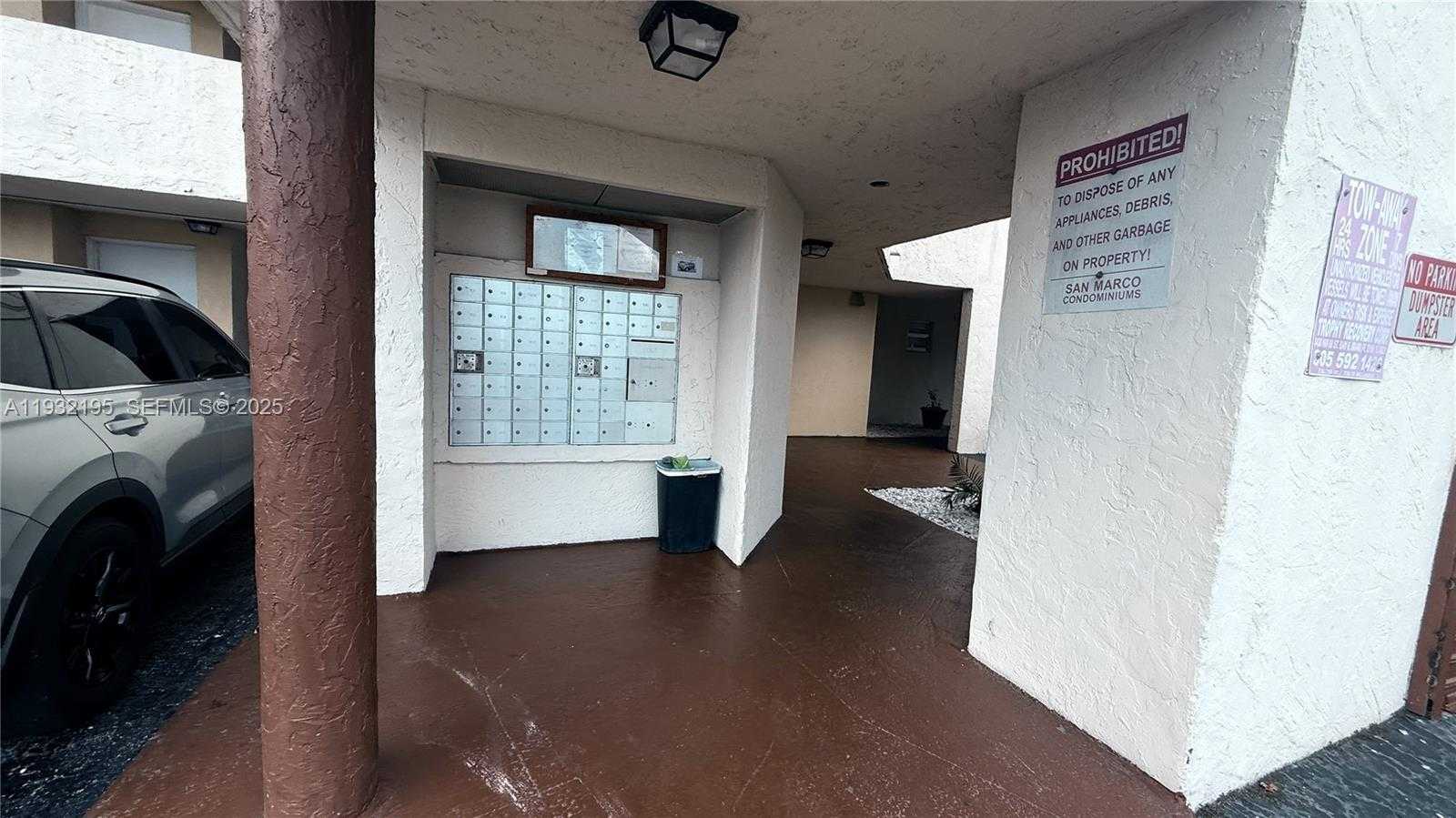 Small Image of 8860 FONTAINEBLEAU BLVD #103, Miami Number 37