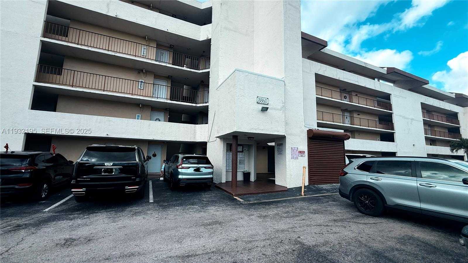 Small Image of 8860 FONTAINEBLEAU BLVD #103, Miami Number 38