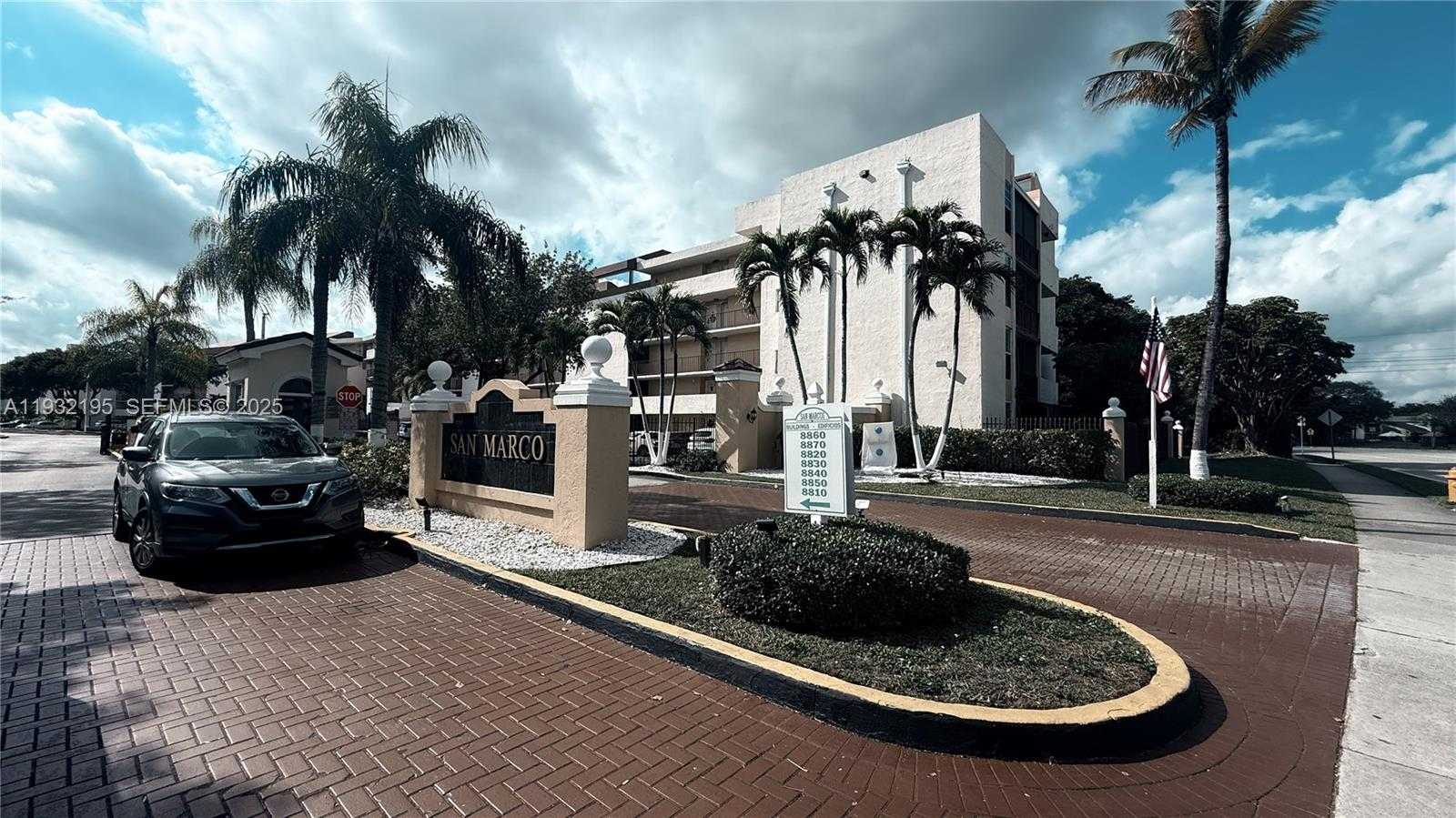 Small Image of 8860 FONTAINEBLEAU BLVD #103, Miami Number 43