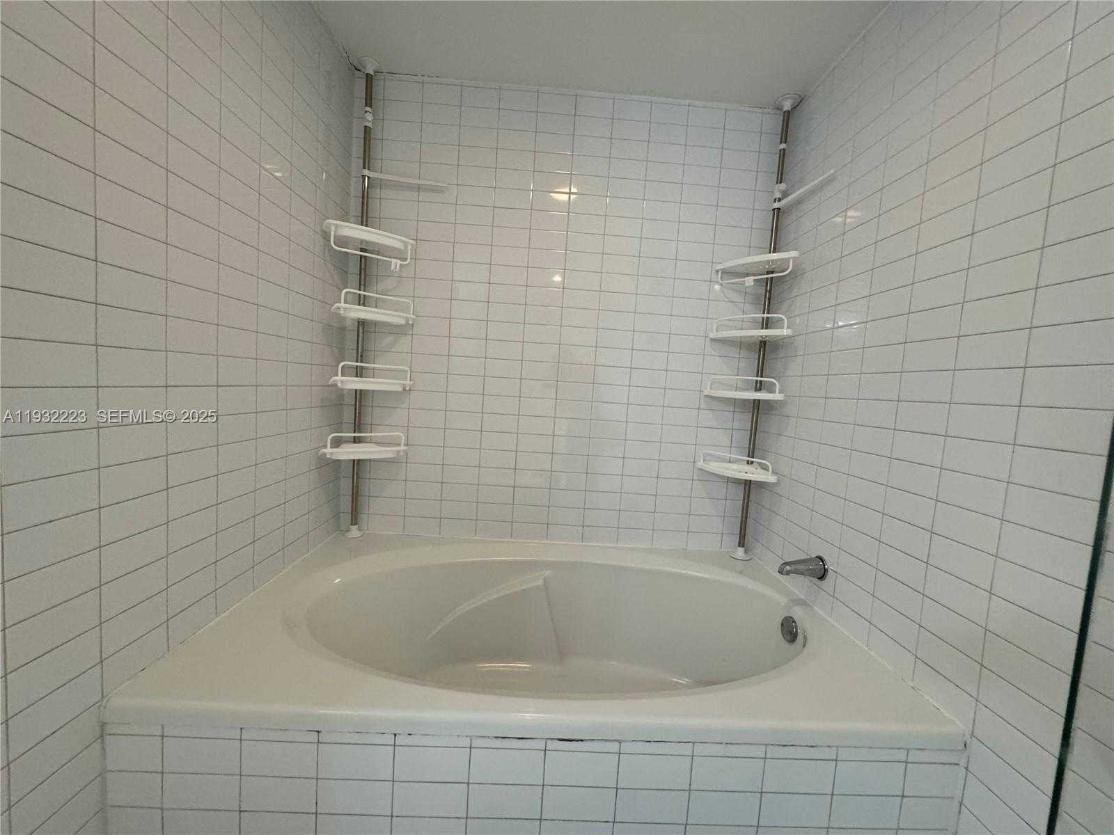 Small Image of 888 BISCAYNE BLVD #709, Miami Number 24