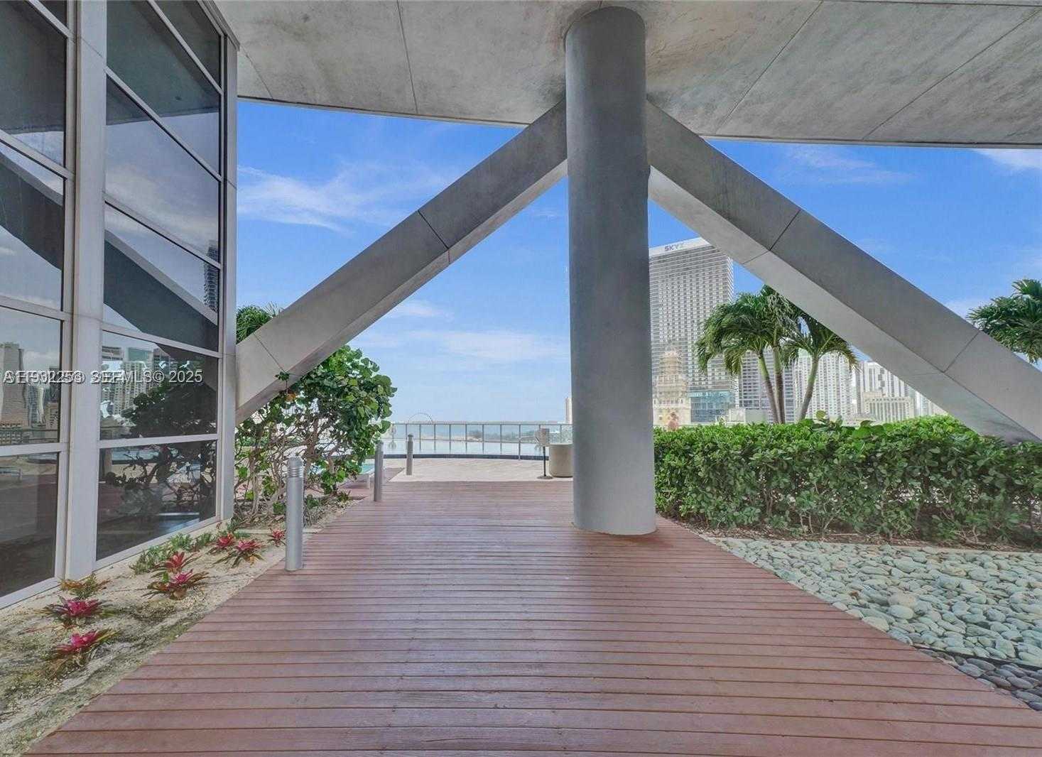 Small Image of 888 BISCAYNE BLVD #609, Miami Number 16