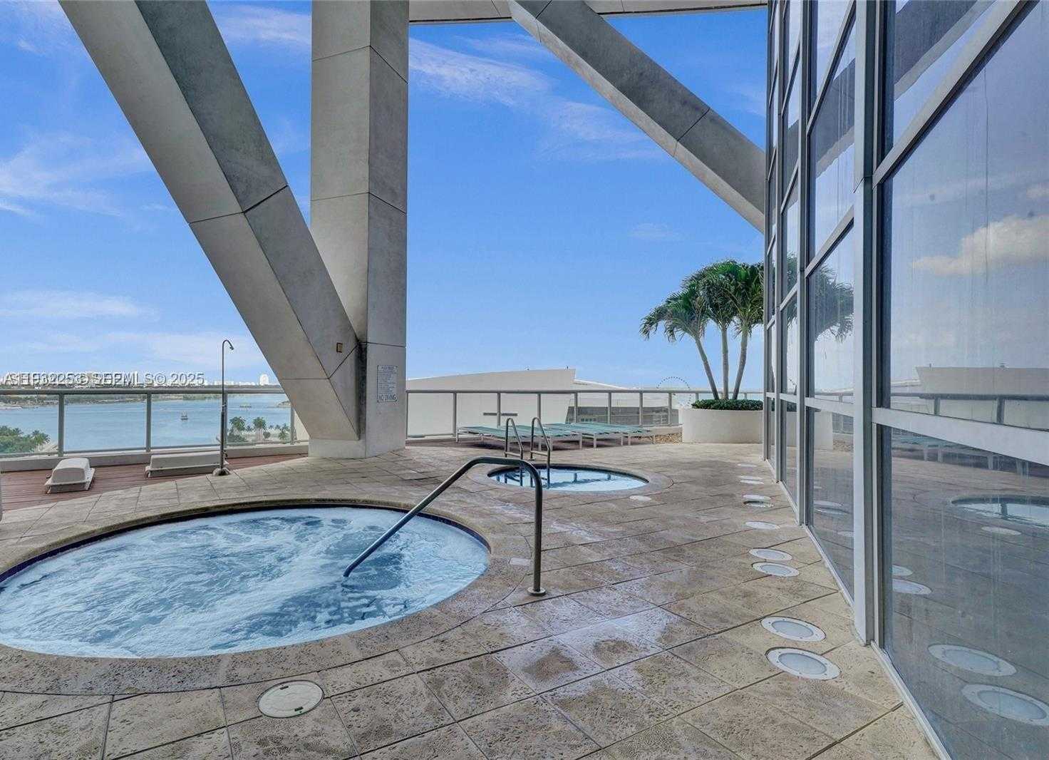 Small Image of 888 BISCAYNE BLVD #609, Miami Number 18