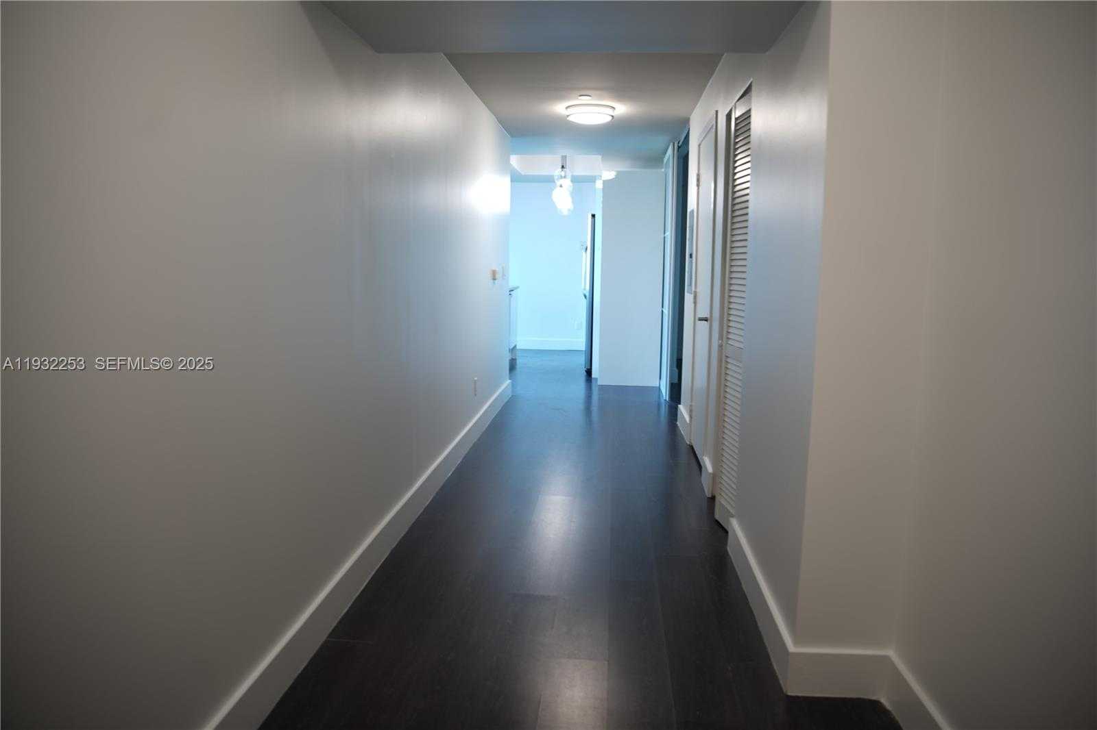 Small Image of 888 BISCAYNE BLVD #609, Miami Number 26