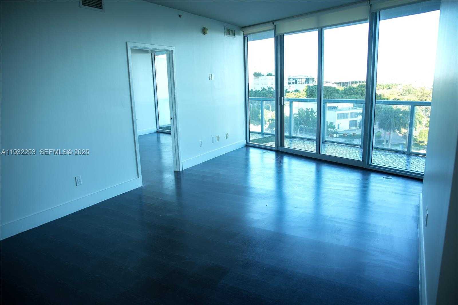 Small Image of 888 BISCAYNE BLVD #609, Miami Number 28