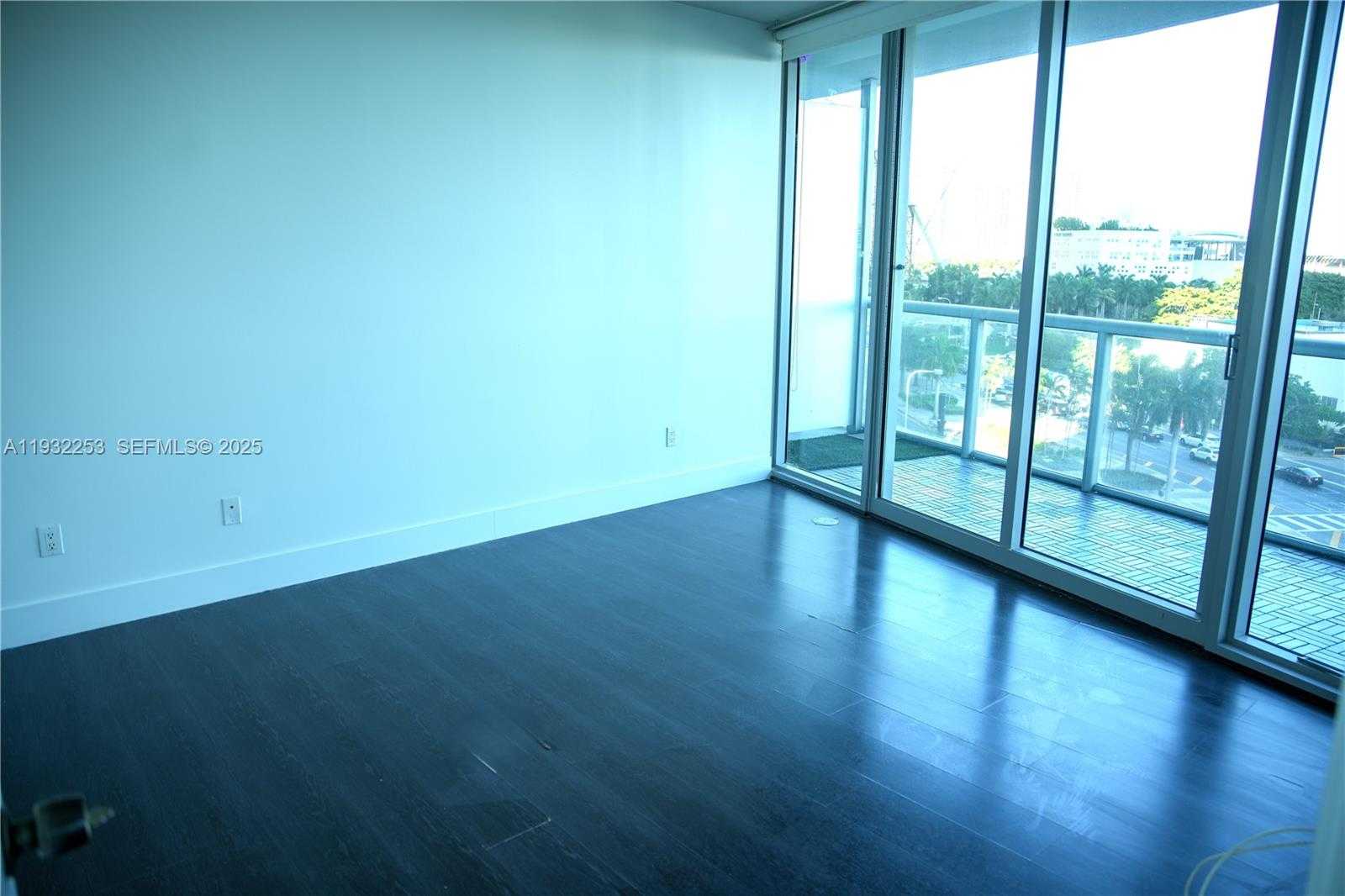 Small Image of 888 BISCAYNE BLVD #609, Miami Number 32