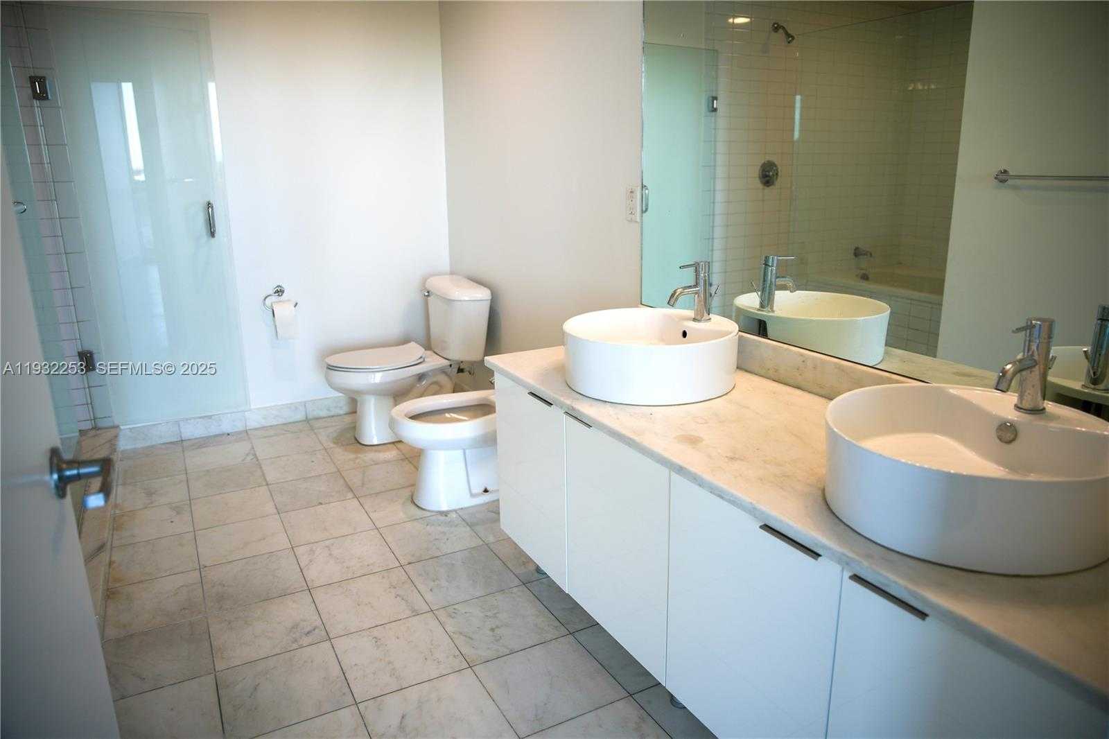 Small Image of 888 BISCAYNE BLVD #609, Miami Number 33