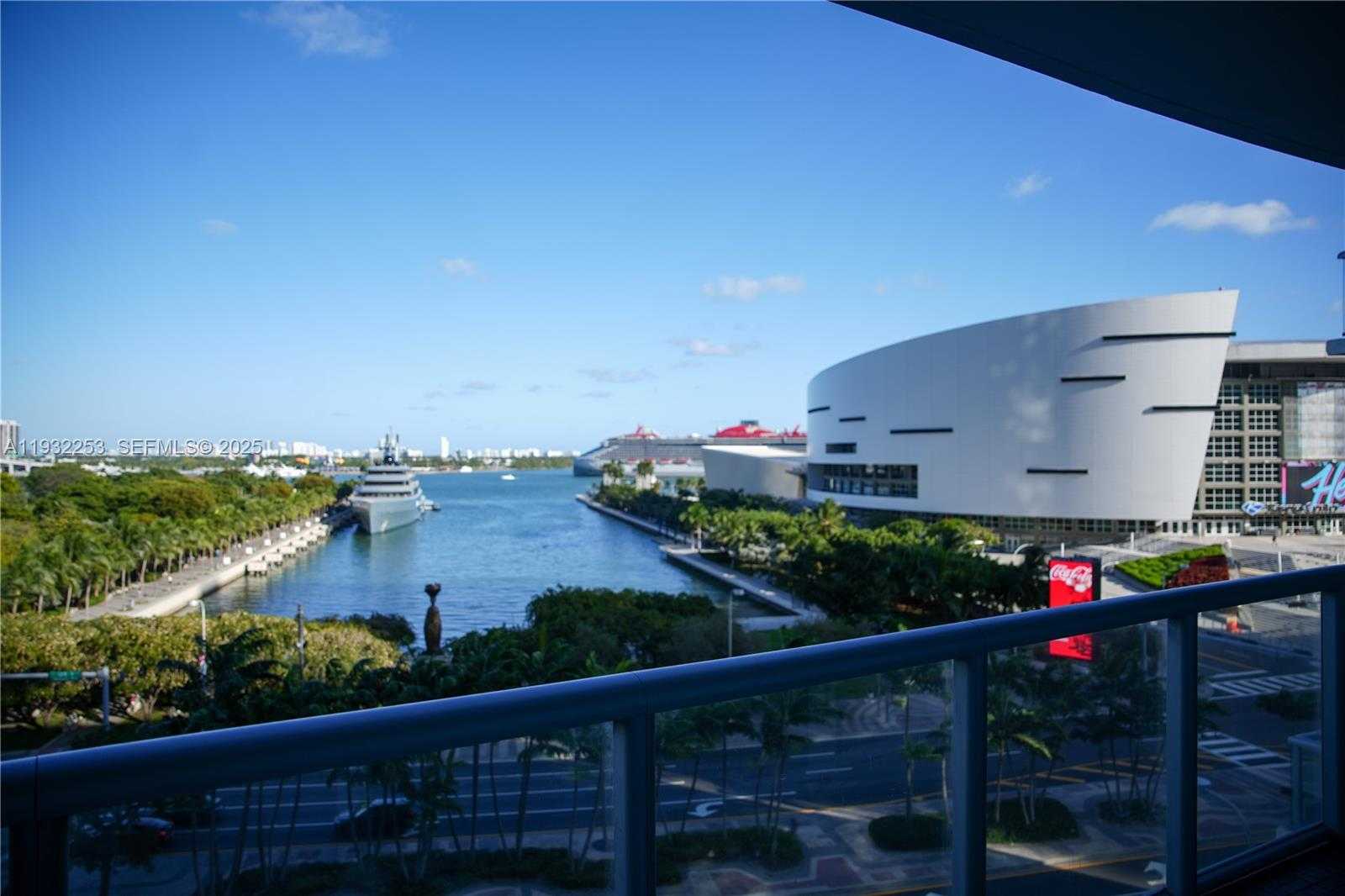 Small Image of 888 BISCAYNE BLVD #609, Miami Number 39