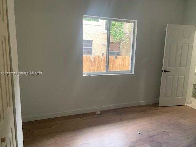 Small Image of 10 NORTH EAST 59TH ST, Miami Number 12