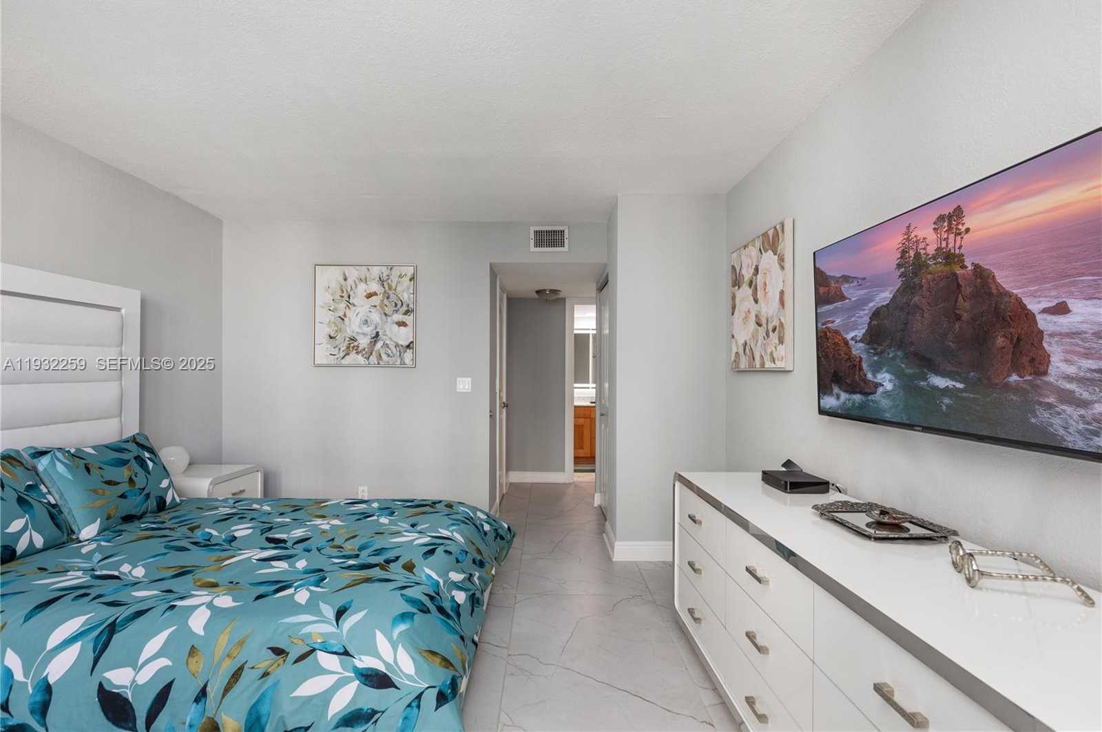 Small Image of 2401 SOUTH OCEAN DR #1204, Hollywood Number 14