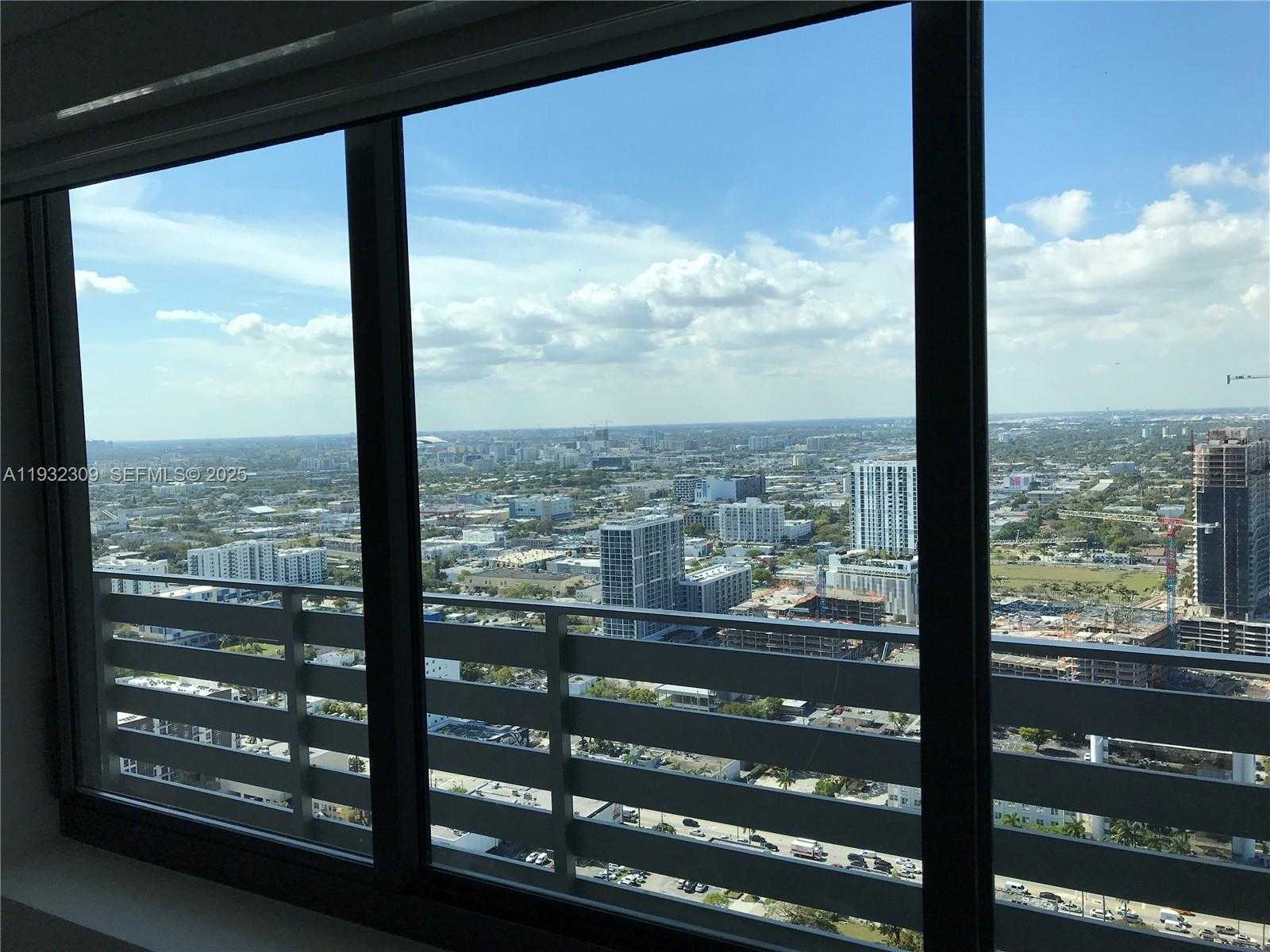 Small Image of 480 NORTH EAST 31 ST #3905, Miami Number 10