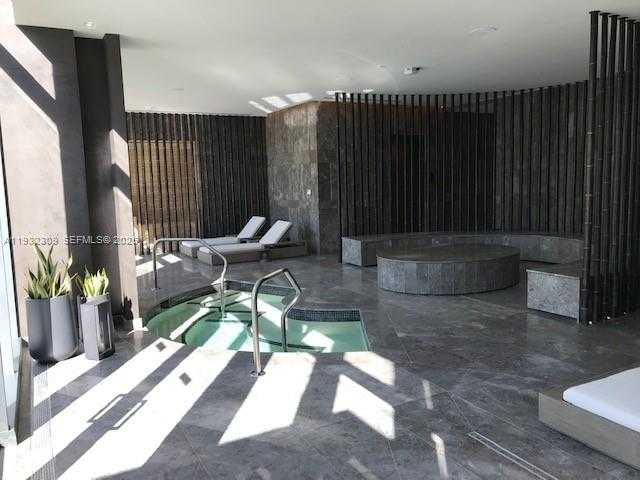 Small Image of 480 NORTH EAST 31 ST #3905, Miami Number 14