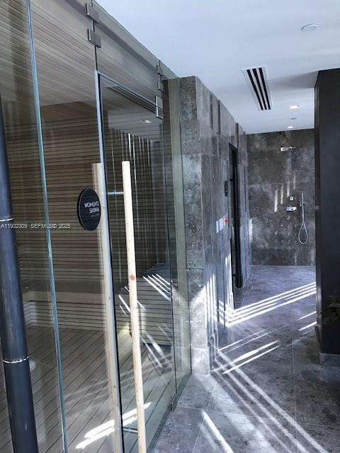 Small Image of 480 NORTH EAST 31 ST #3905, Miami Number 23