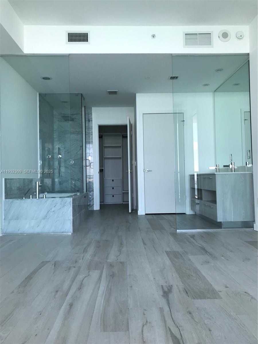 Small Image of 480 NORTH EAST 31 ST #3905, Miami Number 6