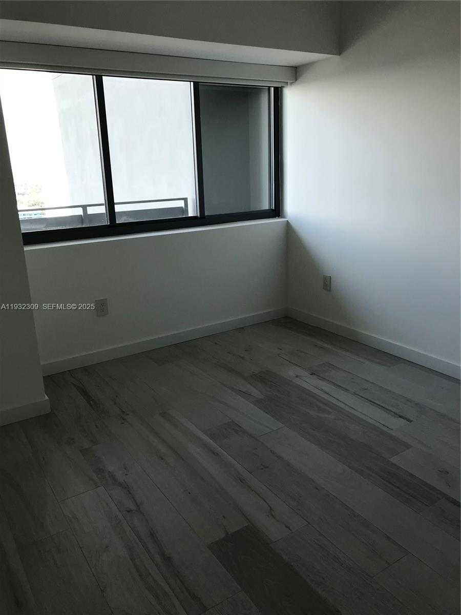 Small Image of 480 NORTH EAST 31 ST #3905, Miami Number 9