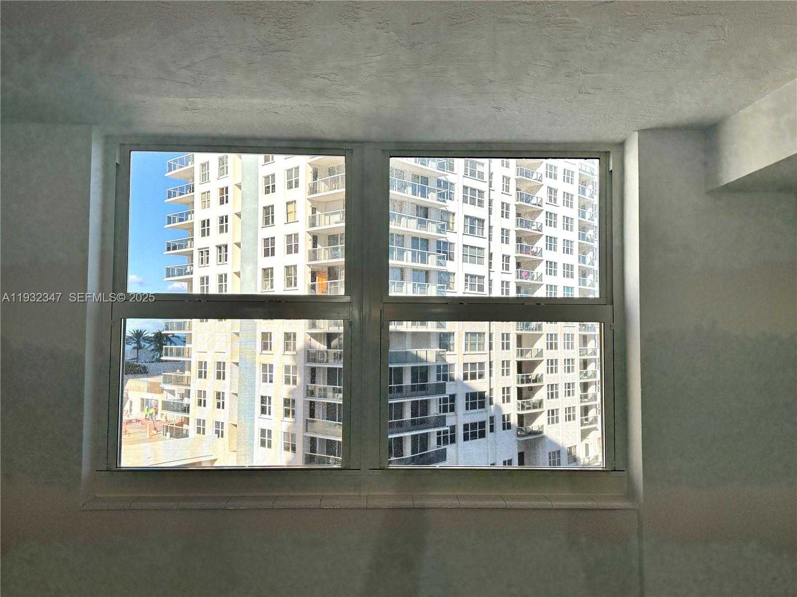 Small Image of 3001 SOUTH OCEAN DR #645, Hollywood Number 18