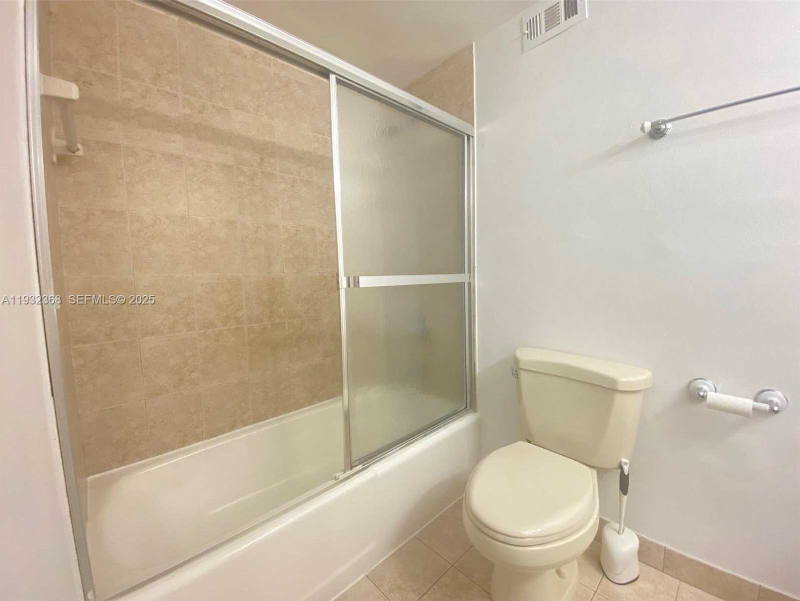 Small Image of 2899 COLLINS AVE #1144, Miami Beach Number 11