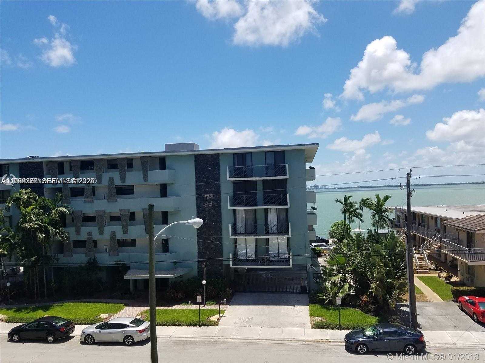 Small Image of 1801 SOUTH TREASURE DR #417, North Bay Village Number 13