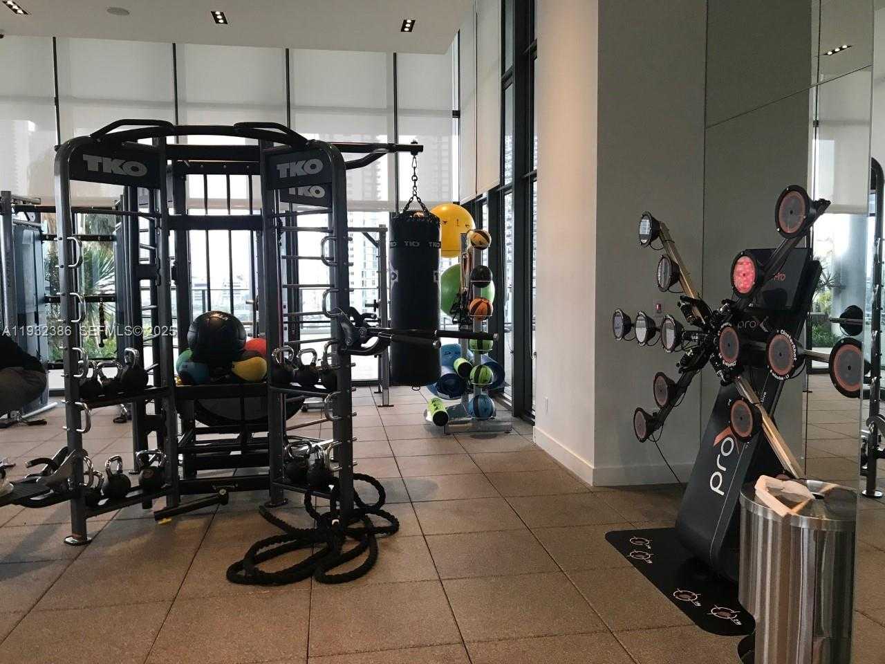 Imagen de Pequeño Objeto