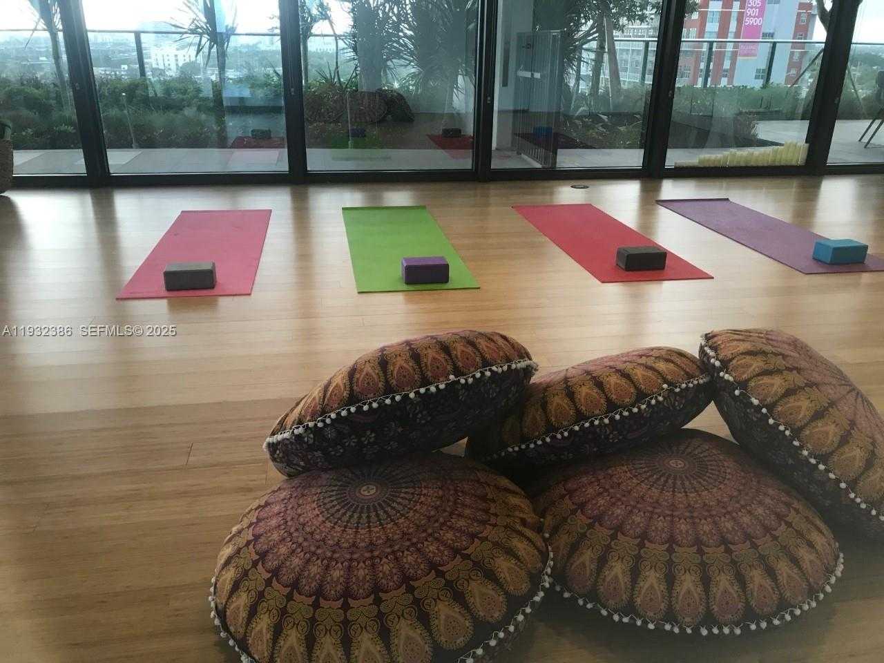 Imagen de Pequeño Objeto