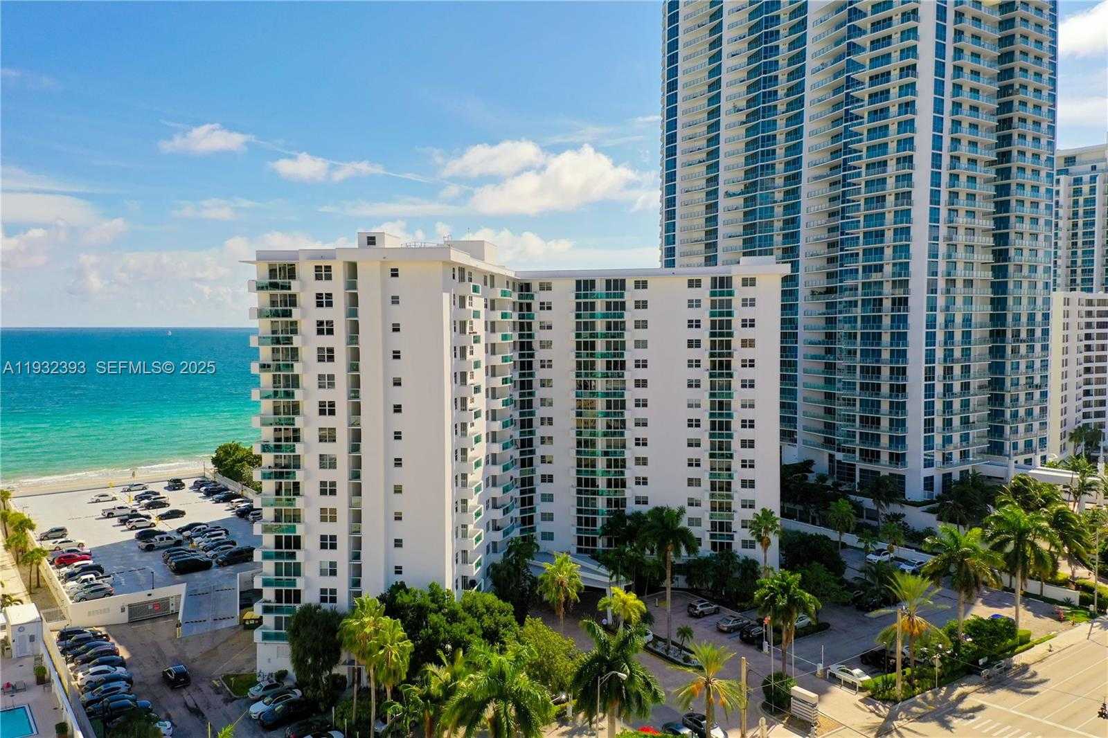 Small Image of 3001 SOUTH OCEAN DR #335, Hollywood Number 1
