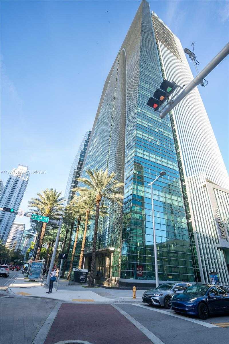 Small Image of 1395 BRICKELL AVE #3012, Miami Number 13