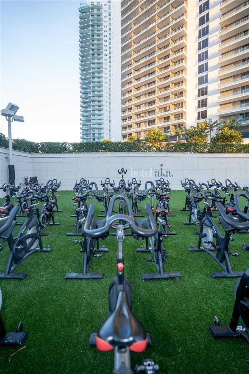 Small Image of 1395 BRICKELL AVE #3012, Miami Number 17