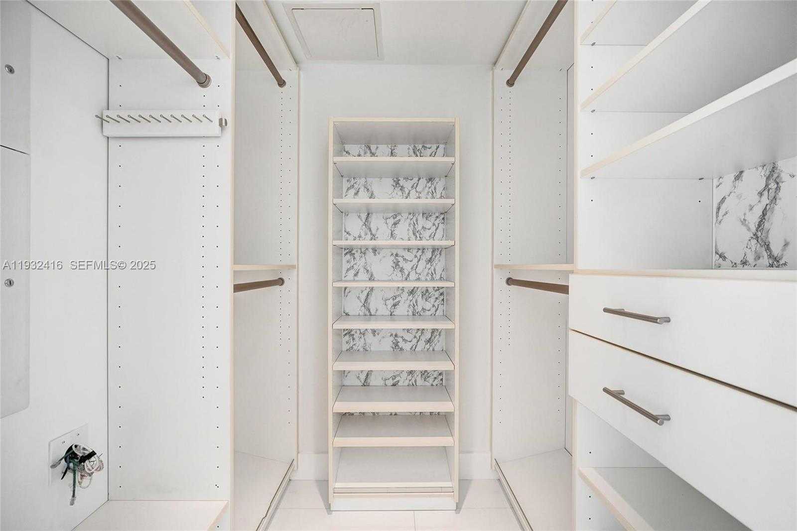 Small Image of 495 BRICKELL AVE #2301, Miami Number 23