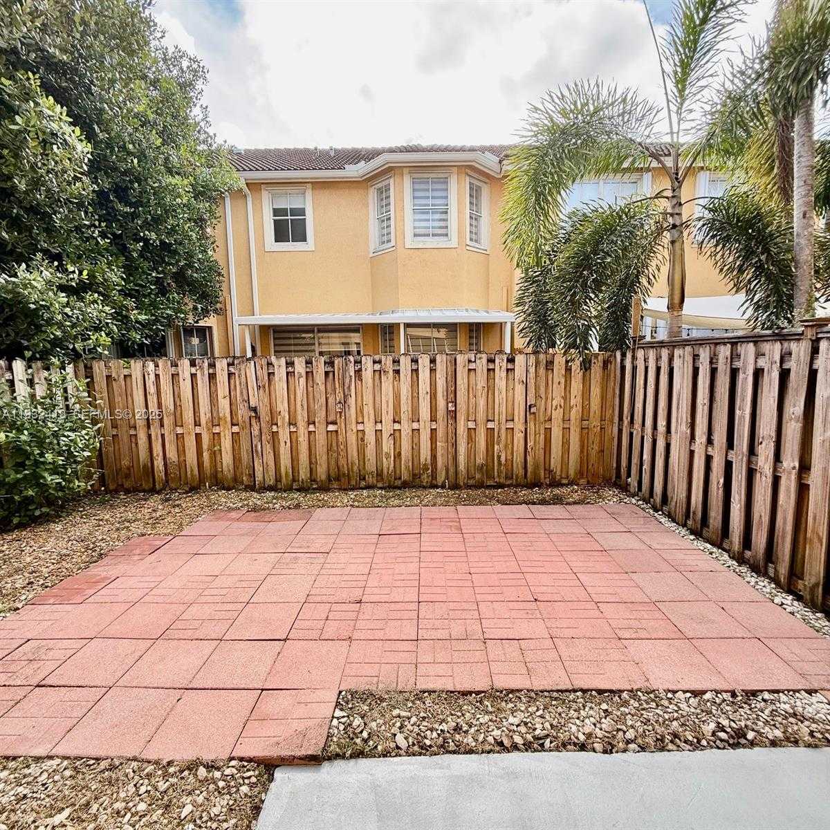 Small Image of 16660 SOUTH WEST 83RD LN #16660, Miami Number 11